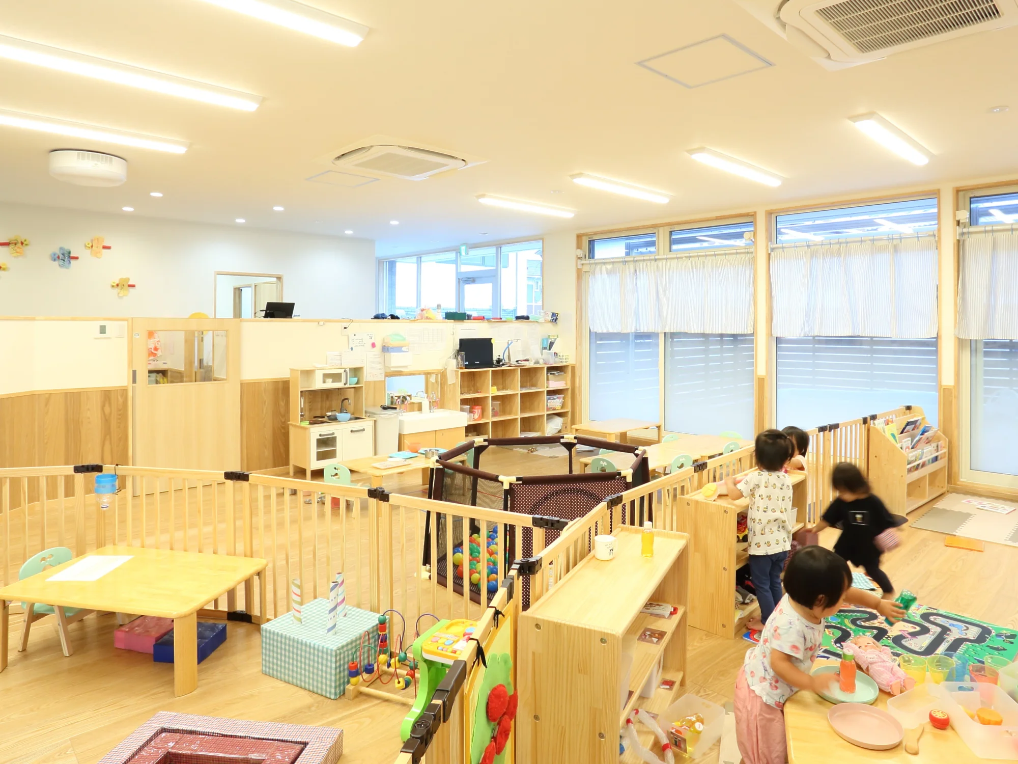 明るい保育室